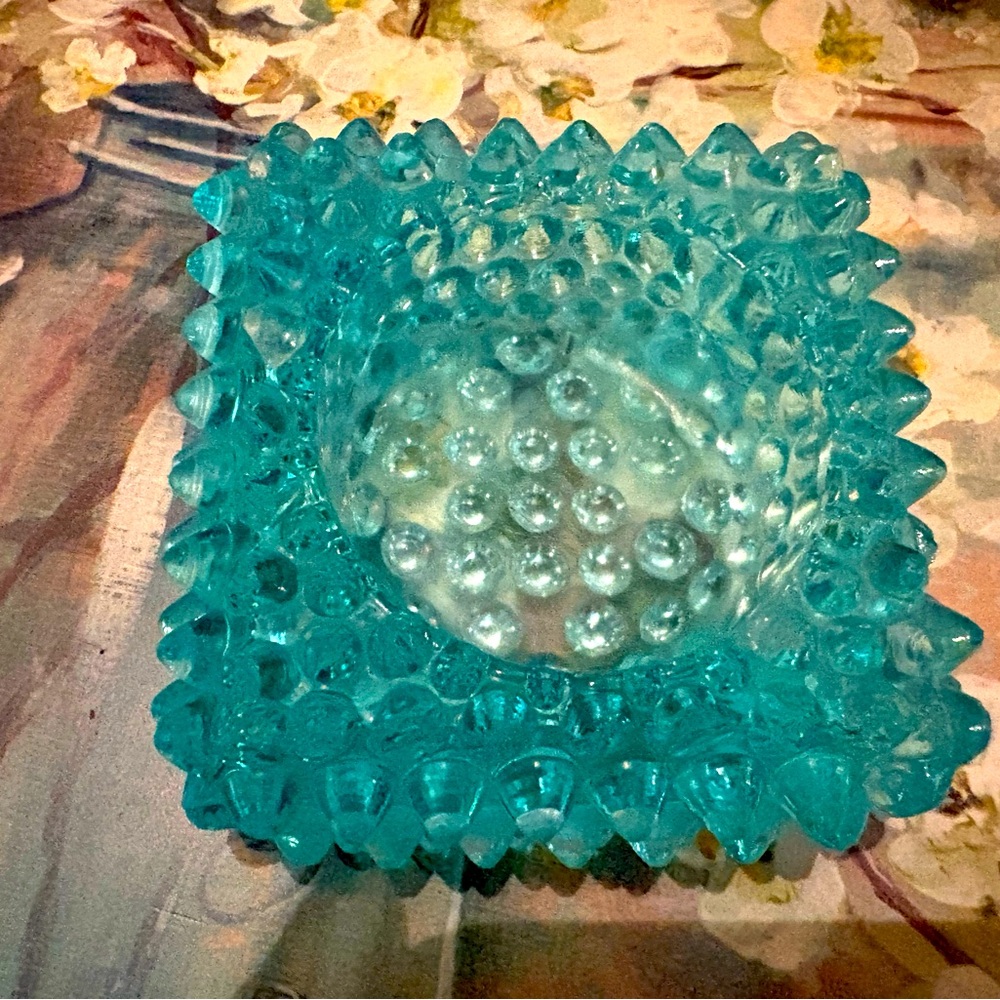 Vintage Blue Glass Hobnail Salt Cellar/Trinket Box.